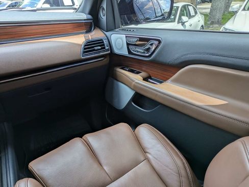 Used 2024 Lincoln Navigator Reserve AWD/4WD image 24