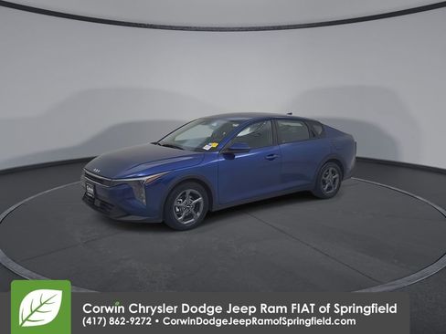 Used 2025 Kia K4 FWD image 7