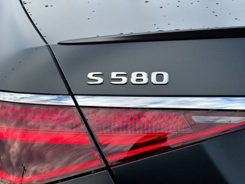 New 2026 Mercedes-Benz S 580 4MATIC Sedan image 26