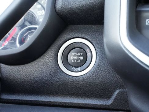 Used 2024 RAM 2500 Big Horn AWD/4WD image 13