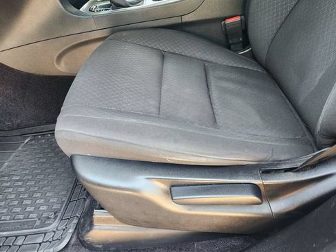 Used 2018 Jeep Grand Cherokee Laredo RWD image 24