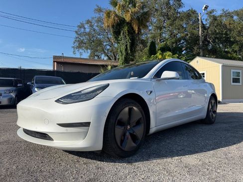 Used 2020 Tesla Model 3 Standard Range Plus RWD image 1