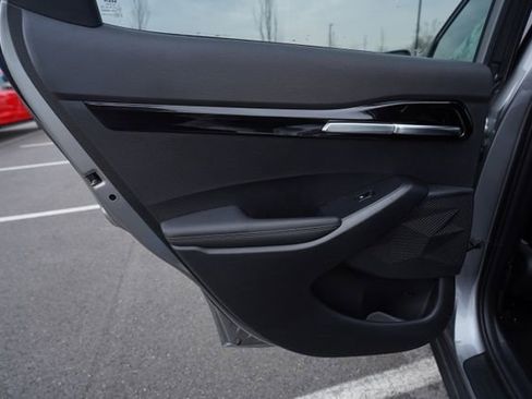 Used 2025 Kia Seltos S image 16