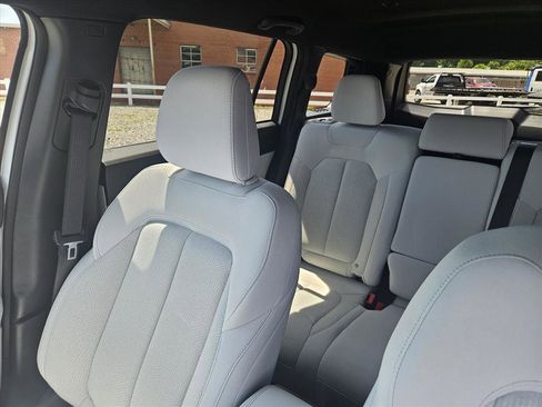 New 2026 Jeep Cherokee Laredo AWD/4WD image 12