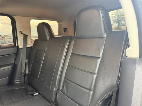 Used 2015 Jeep Patriot High Altitude FWD image 15