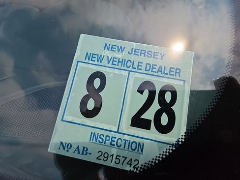 Used 2023 Chevrolet Equinox LT AWD/4WD image 46