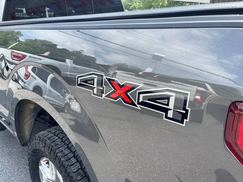 Used 2015 Ford F150 XLT w/ Equipment Group 302A Luxury AWD/4WD image 13