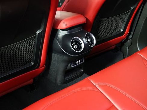 Used 2023 Alfa Romeo Stelvio Veloce AWD/4WD image 16