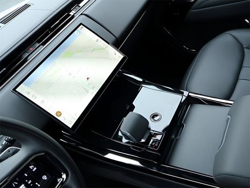 New 2025 Land Rover Range Rover Sport Dynamic SE image 20