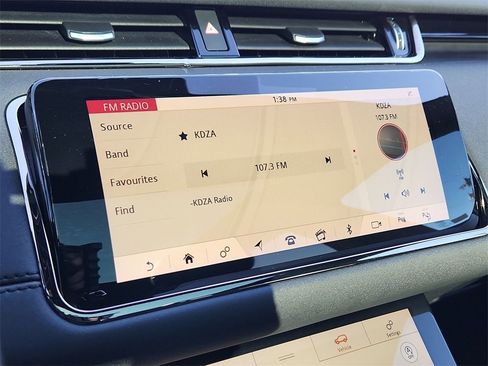 Used 2020 Land Rover Range Rover Evoque R-Dynamic SE image 15