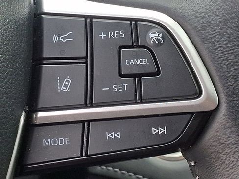 Certified 2025 Toyota Highlander LE AWD/4WD image 22