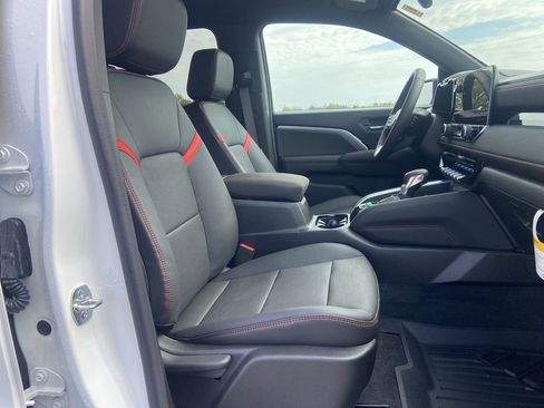 New 2026 Chevrolet Colorado Z71 w/ Technology Package AWD/4WD image 28