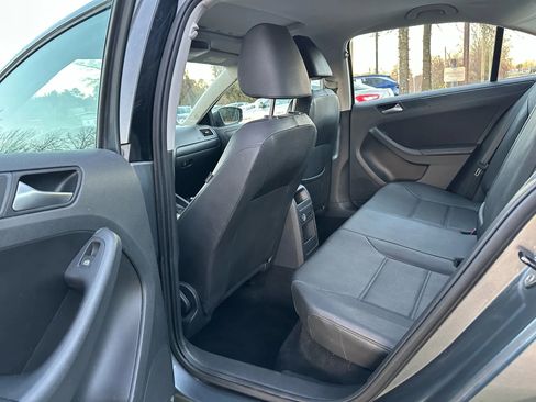 Used 2012 Volkswagen Jetta SE image 14