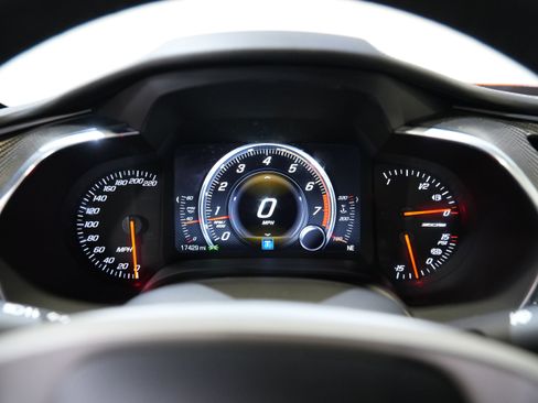 Used 2015 Chevrolet Corvette Z06 w/ 3LZ Preferred Equipment Group image 35