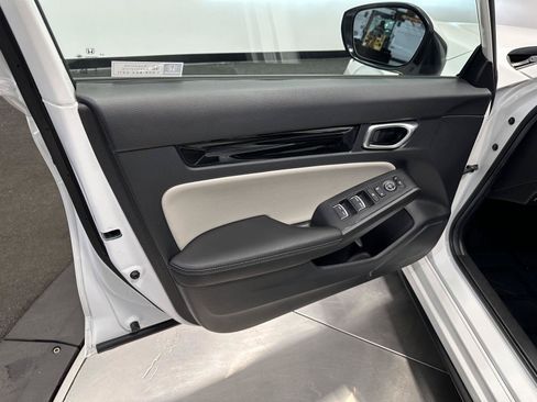 Certified 2024 Honda Civic EX-L image 10