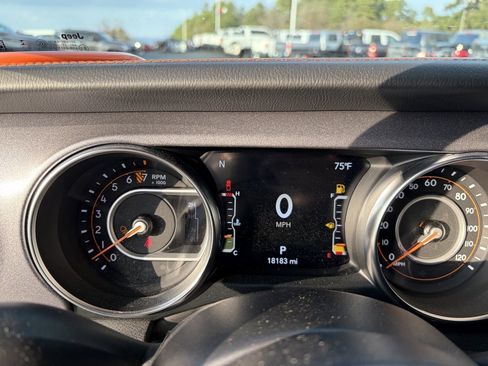 Used 2023 Jeep Gladiator Mojave w/ LED Lighting Group image 15