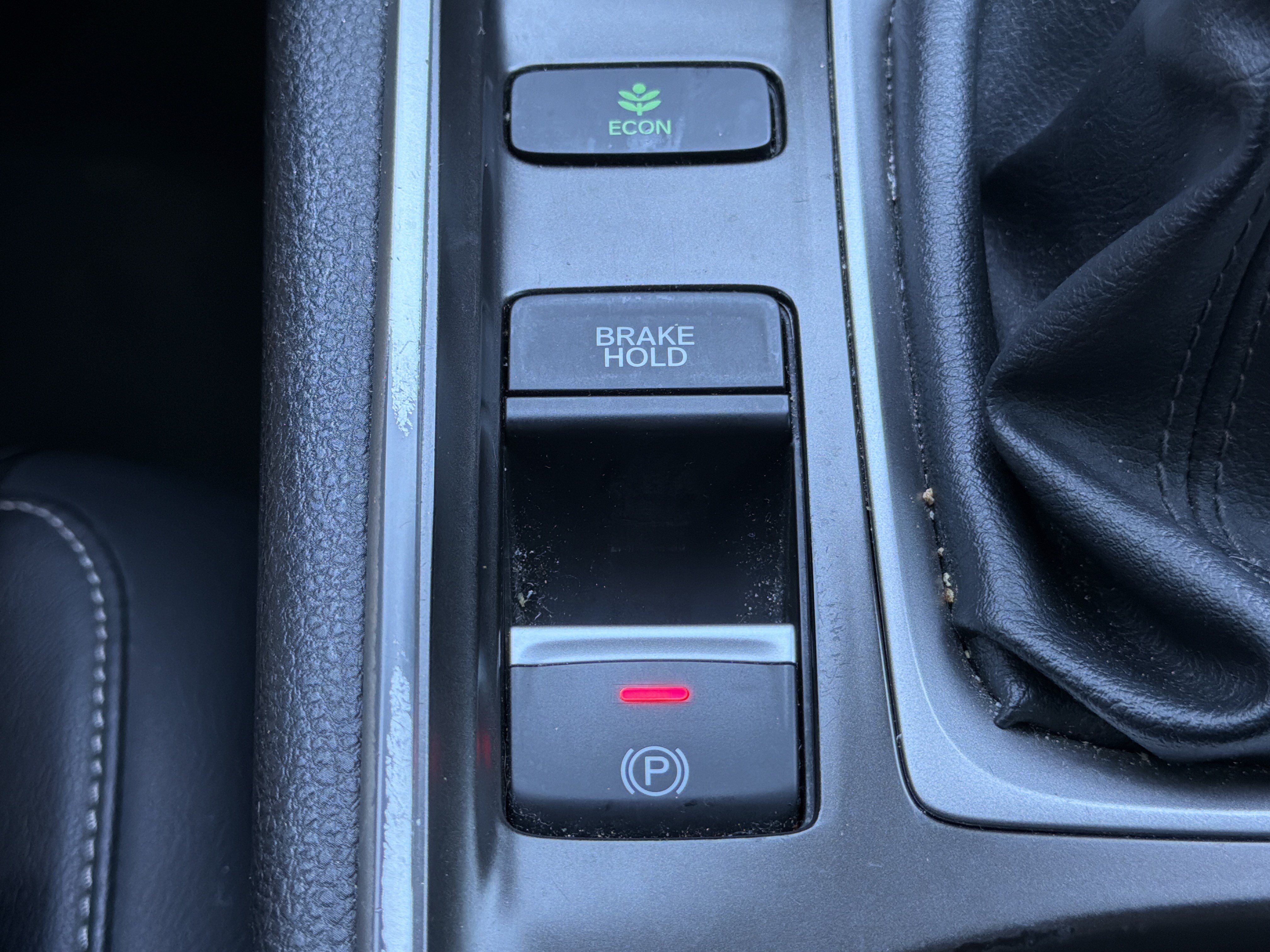 Used 2018 Honda Accord Sport image 8