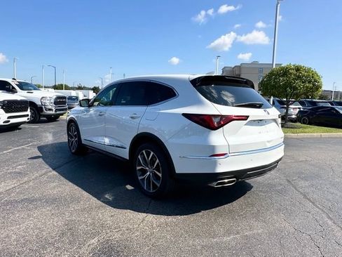 Used 2023 Acura MDX w/ Technology Package AWD/4WD image 8