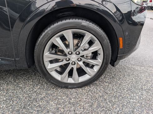 Used 2021 Buick Envision Avenir w/ Technology Package II AWD/4WD image 9