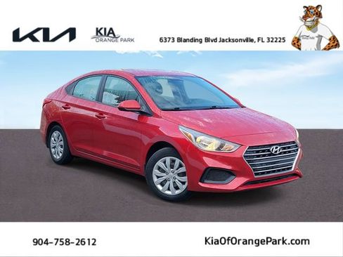 Used 2022 Hyundai Accent SE image 1