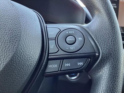 Used 2019 Toyota RAV4 XLE image 29