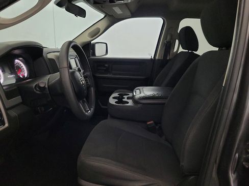 Used 2019 RAM 1500 Express w/ Express Value Package AWD/4WD image 17