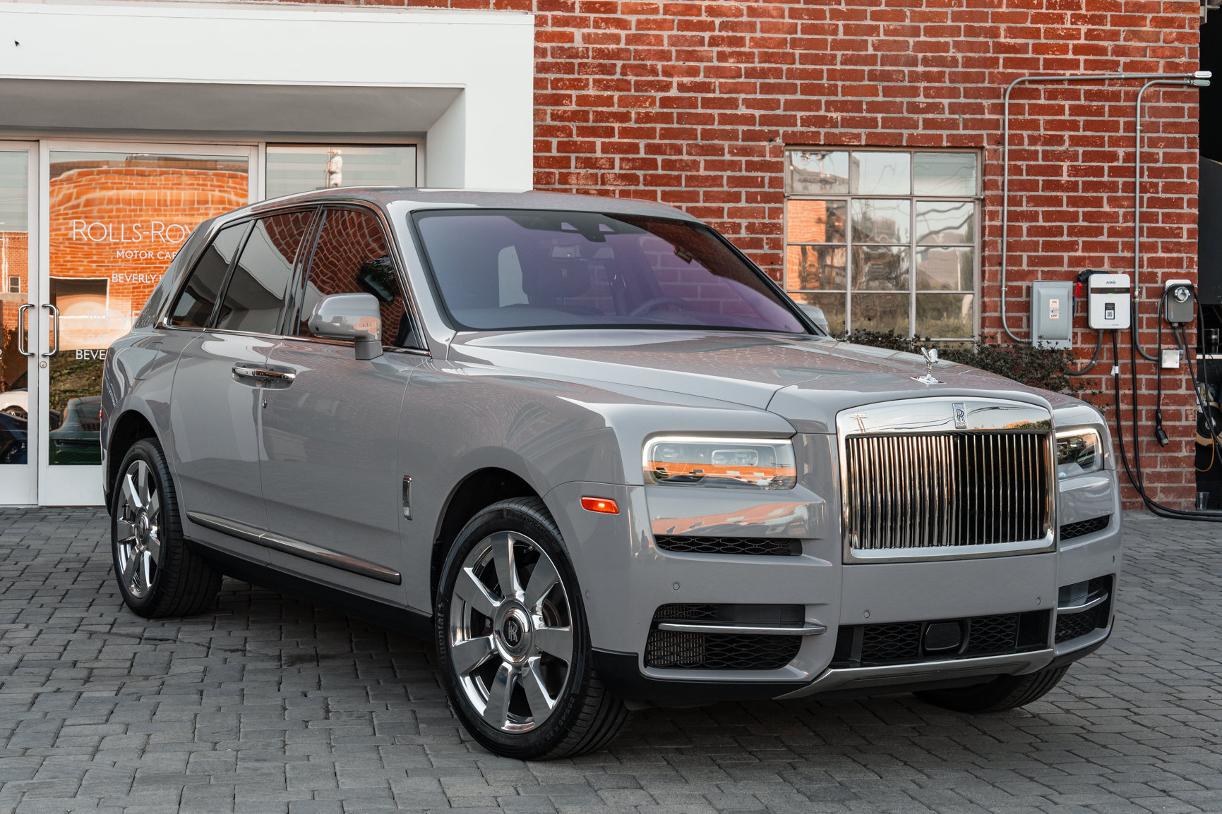 Used 2024 Rolls-Royce Cullinan AWD/4WD image 20
