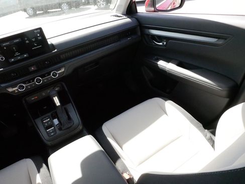 Certified 2026 Honda CR-V EX image 11