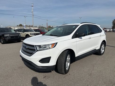 Used 2018 Ford Edge SE image 26