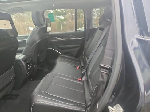 Used 2023 Jeep Grand Cherokee 4WD 4xe w/ Luxury Tech Group II image 8