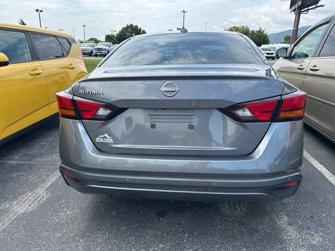 Used 2025 Nissan Altima 2.5 S FWD image 5