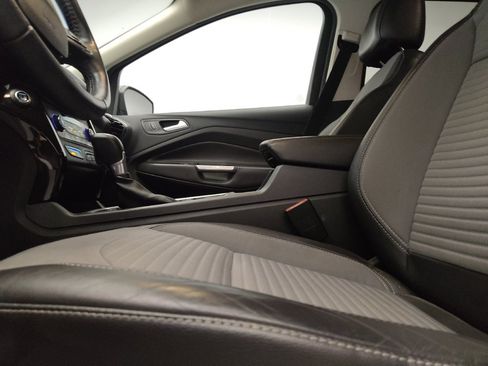 Used 2017 Ford Escape Titanium FWD image 17