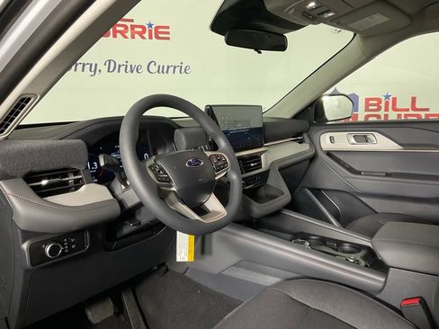 New 2026 Ford Explorer Active RWD image 13