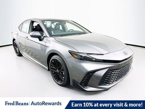 New 2026 Toyota Camry SE image 2