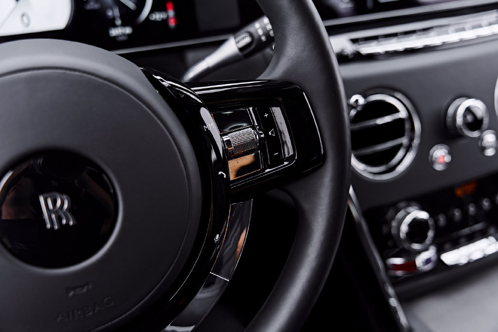 Used 2025 Rolls-Royce Cullinan AWD/4WD image 75
