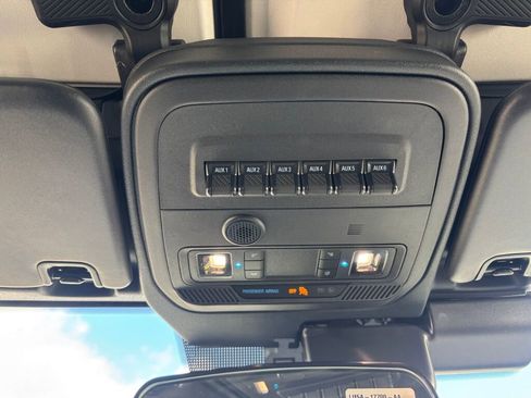 New 2025 Ford Bronco Badlands w/ Sasquatch Package image 22