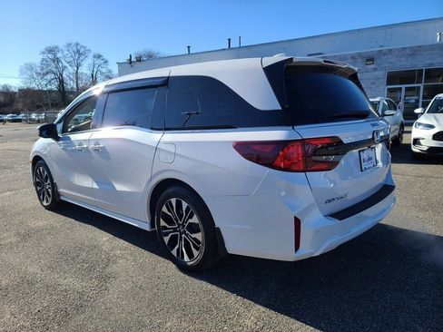 Certified 2025 Honda Odyssey Elite image 3