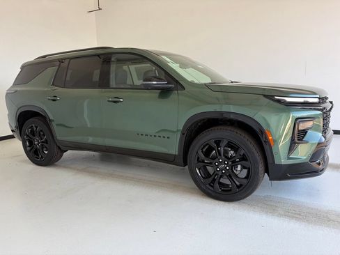 New 2027 Chevrolet Traverse RS w/ LPO, Floor Liner Package FWD image 1