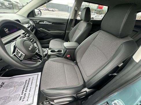 Used 2026 Kia Seltos S AWD/4WD image 11