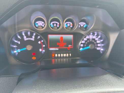 Used 2016 Ford F250 Platinum w/ FX4 Off-Road Package image 17