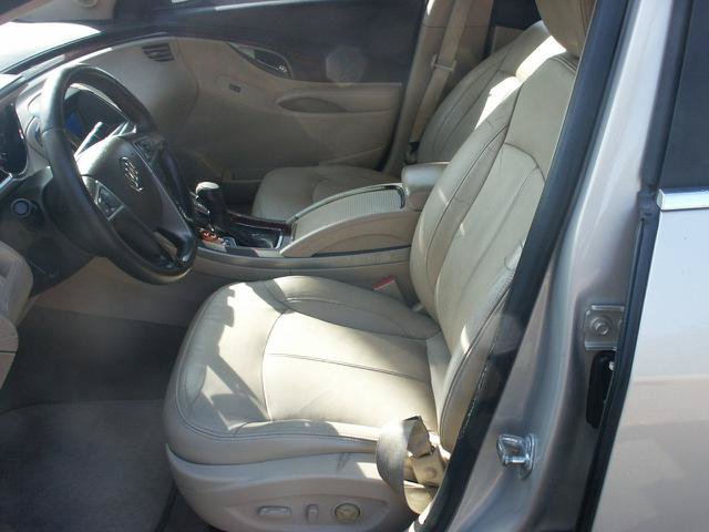 Used 2011 Buick LaCrosse CXL FWD image 6