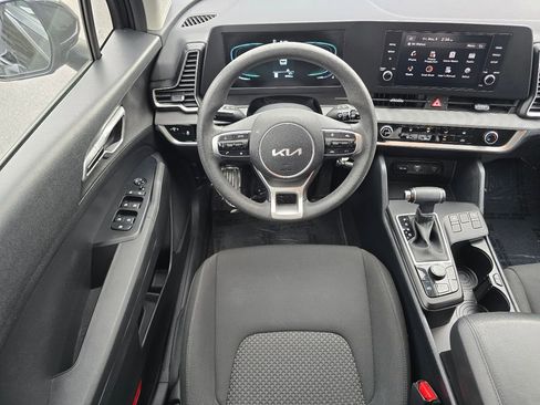 Used 2024 Kia Sportage LX AWD/4WD image 29