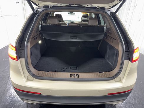 Used 2016 Lincoln MKX Reserve w/ Technology Package FWD image 37