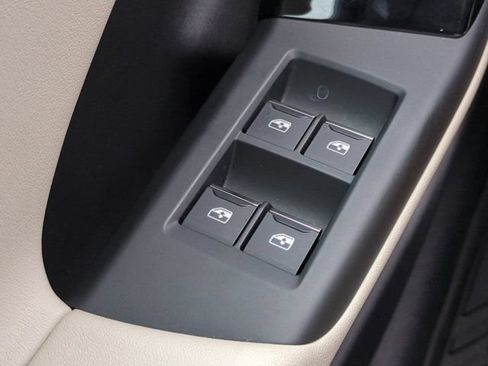 Used 2025 Audi Q6 e-tron Prestige AWD/4WD image 23