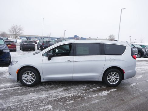 New 2026 Chrysler Voyager LX image 2