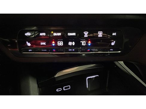 Used 2023 Buick Envision Preferred AWD/4WD image 14