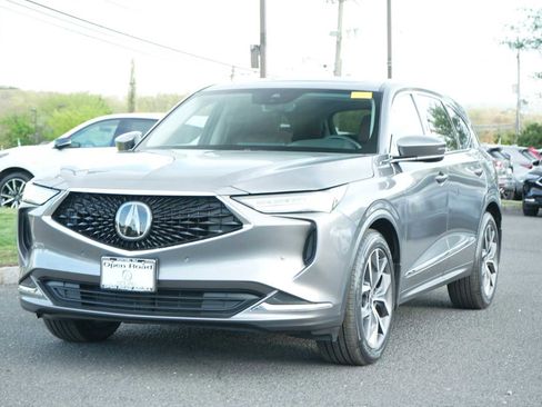 Used 2024 Acura MDX SH-AWD w/ Technology Package image 2