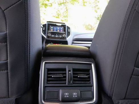 Used 2022 Subaru Forester Premium AWD/4WD image 30
