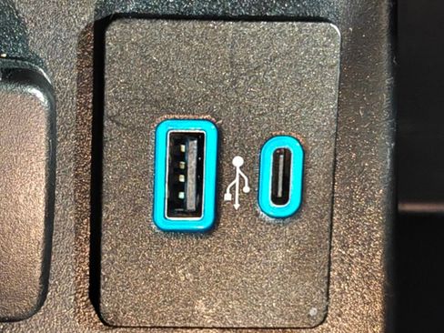 Used 2020 Ford Explorer Base image 43