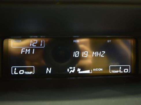 Used 2010 Honda Crosstour EX-L image 19